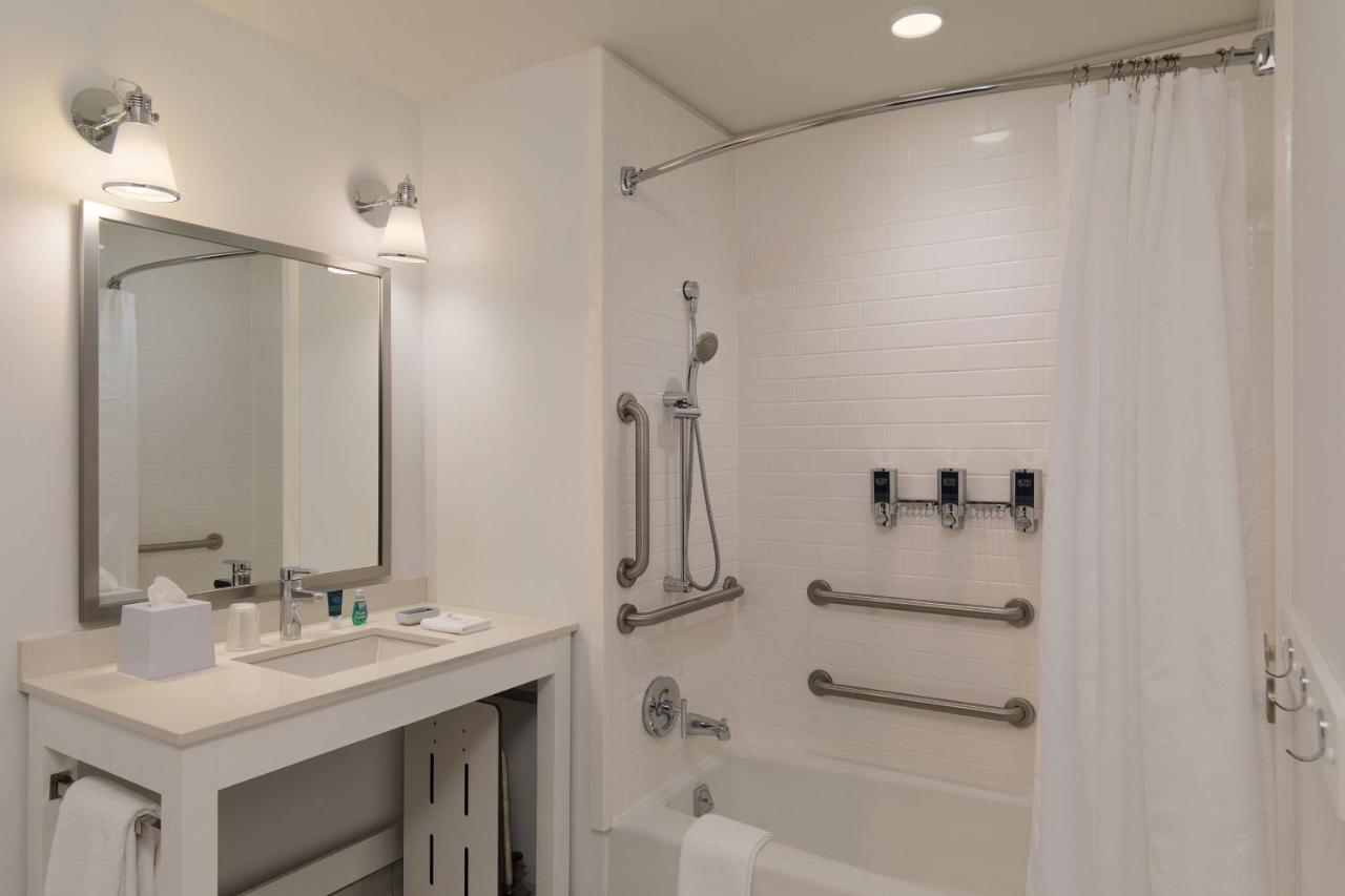 דה מוין Four Points By Sheraton Seattle Airport South מראה חיצוני תמונה