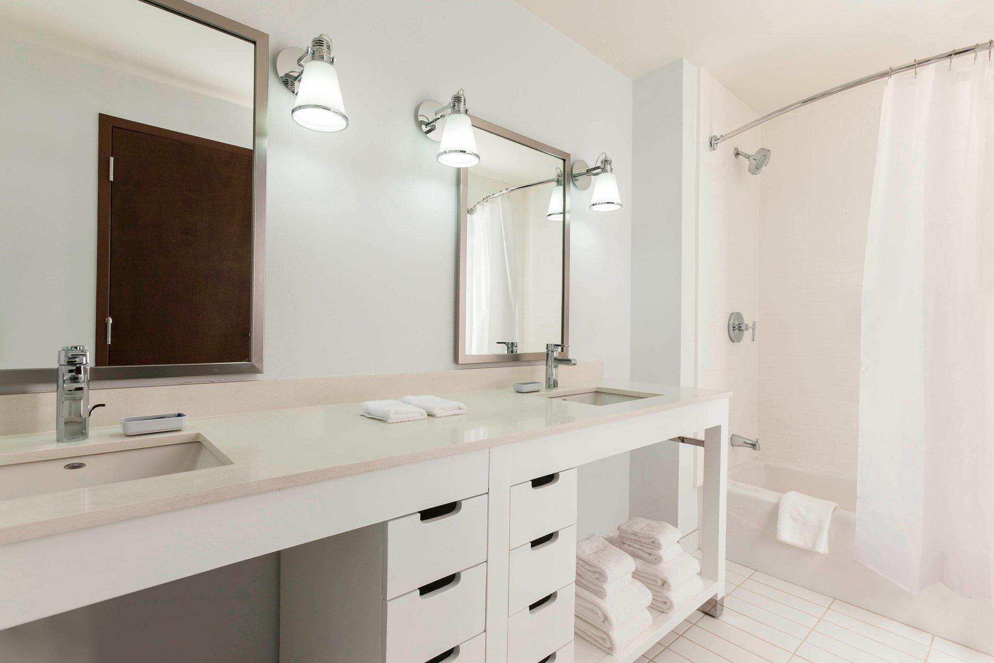 דה מוין Four Points By Sheraton Seattle Airport South מראה חיצוני תמונה